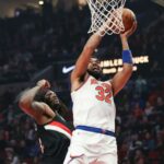 mike-brown-opting-for-knicks’-hot-hands-kept-karl-anthony-towns-on-bench-to-close-game