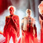 watch:-duran-duran-pays-tribute-to-anti-ice-activist-renee-good-shot-after-attacking-ice-officer