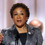 watch:-comedian-wanda-sykes-calls-for-insurrection-at-golden-globes-over-death-of-rene-good