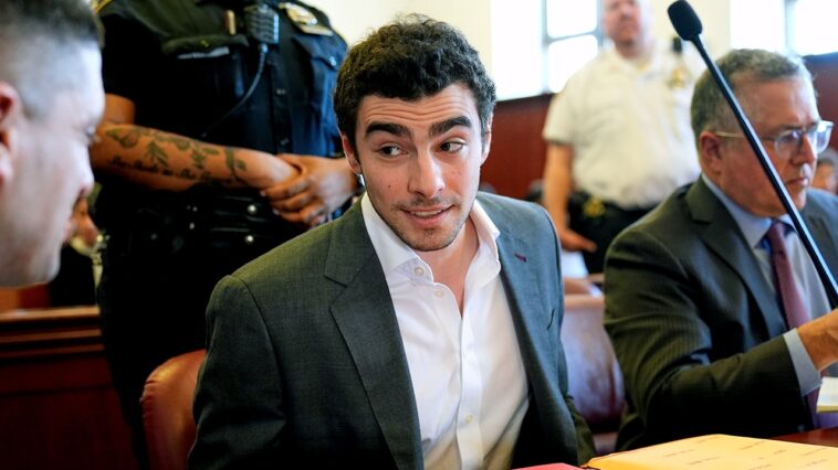 luigi-mangione-wins-evidentiary-hearing-on-backpack-search-after-judge’s-about-face-decision