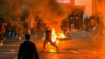 trump’s-iran-briefing-may-be-‘deception-campaign’-to-mask-moves-already-underway,-expert-says