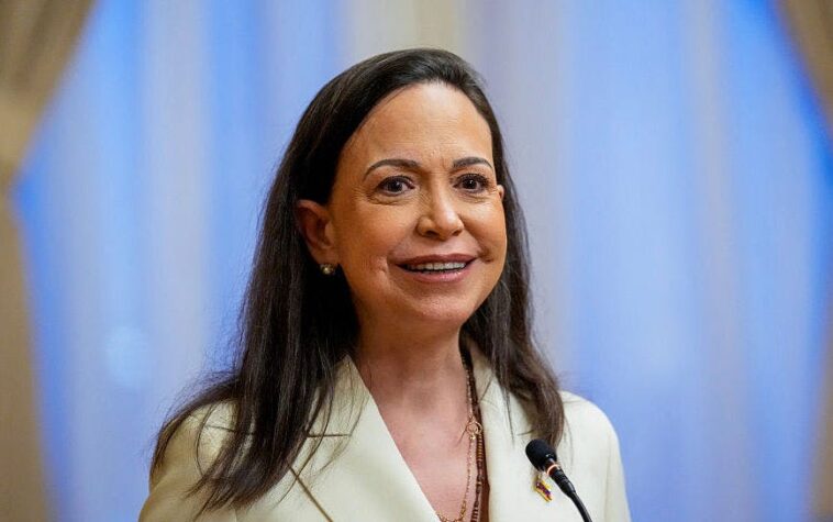 trump-sets-date-to-meet-with-machado-after-saying-she-likely-won’t-lead-venezuela