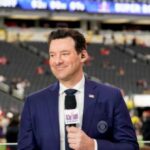 fans-blast-tony-romo’s-‘weird’-and-‘sloppy’-performance-during-bills-jags-playoff-game