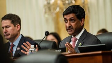 rep-ro-khanna-demands-prosecution-of-ice-agent-in-minneapolis-fatal-shooting