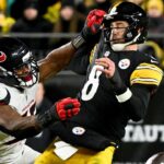 texans-defense-suffocates-aaron-rodgers,-steelers-in-playoff-win
