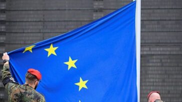 european-union-needs-its-own-army-of-100,000,-says-commissioner