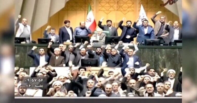 up-in-smoke-–-iran’s-currency-totally-collapses