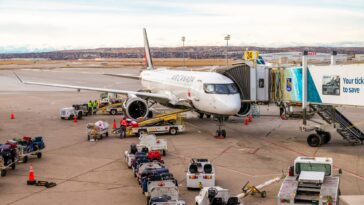 air-canada-flight-canceled-after-screams,-banging-heard-inside-aircraft