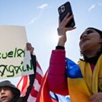 venezuelans-chant-‘thank-you,-trump!’-outside-white-house