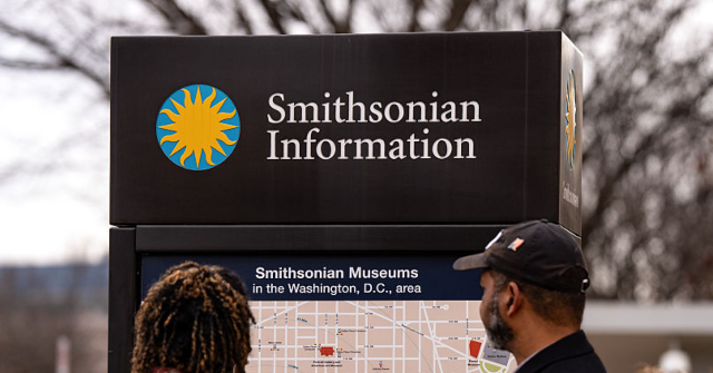 smithsonian-reaches-white-house’s-deadline-to-submit-records-‘restoring-truth-and-sanity’-to-museums