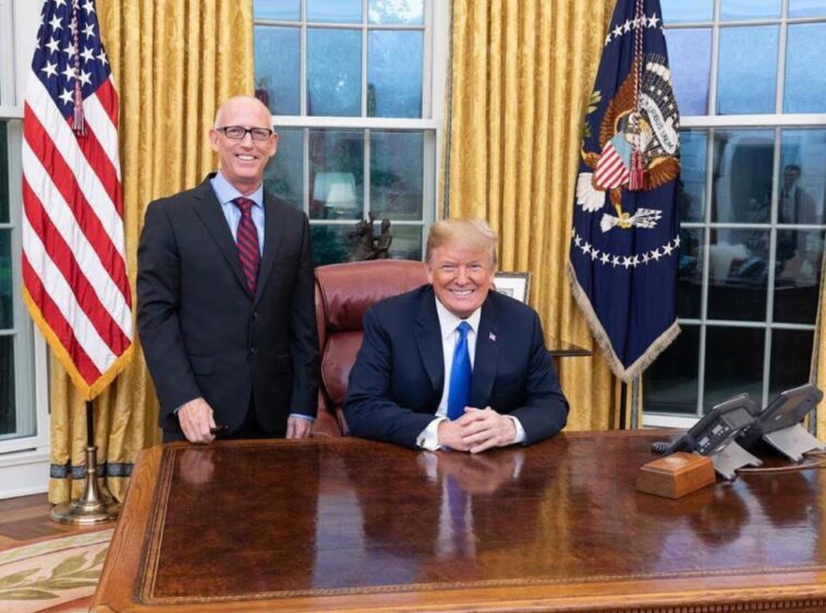 president-trump-leads-tributes-to-scott-adams-as-social-media-mourns-passing-of-legendary-cartoonist