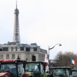 farmers-blockade-paris-with-tractors-over-eu-trade-deal-with-south-america