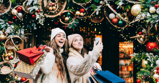 retail-sales-jump-higher-on-strong-cars-sales-and-holiday-shopping