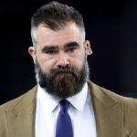 jason-kelce-says-eagles-players-share-blame-with-fired-coordinator-kevin-patullo-for-offensive-struggles