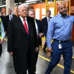white-house-defends-trump-flipping-the-bird-at-ford-plant-heckler:-‘appropriate-and-unambiguous-response’