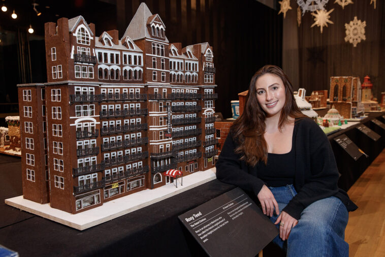amateur-baker’s-giant-gingerbread-replica-of-famed-nyc-hotel-chelsea-wins-‘fan-favorite’-at-museum-showcase