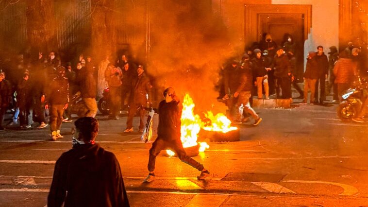 trump-told-iran-has-halted-killings-amid-mounting-protest-pressure