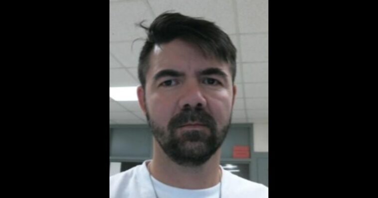 ice-arrests-afghan-‘criminal-alien’-who-stabbed-his-sister-for-being-a-‘bad-muslim’