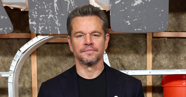 video:-matt-damon-delivers-ice-rant-wearing-‘be-good’-pin-at-netflix’s-‘the-rip’-movie-premiere