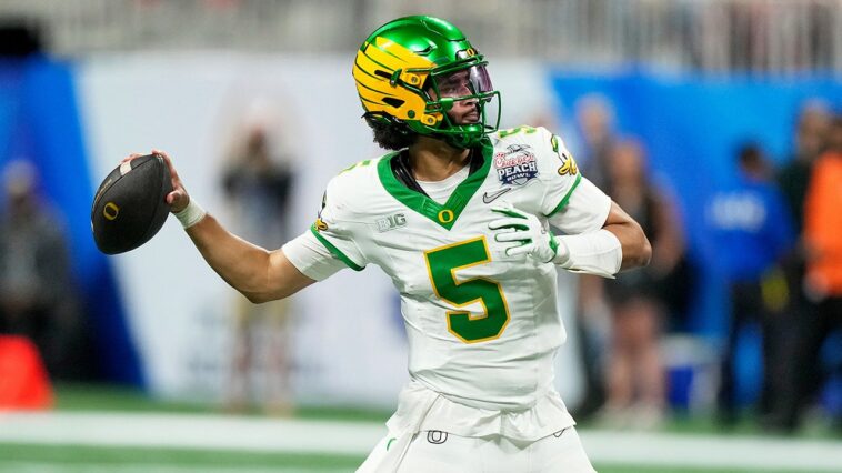 oregon-quarterback-dante-moore-forgoes-nfl-draft-as-likely-top-selection-to-stay-in-school