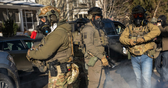 report:-ice-officer-who-fatally-shot-woman-in-minneapolis-suffered-internal-bleeding