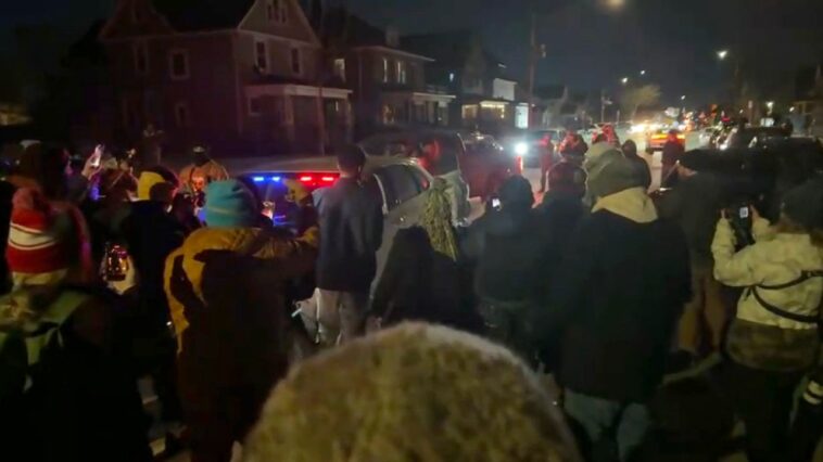 ice-agent-shoots-venezuelan-national-in-minneapolis-after-shovel-attack-during-ambush:-dhs