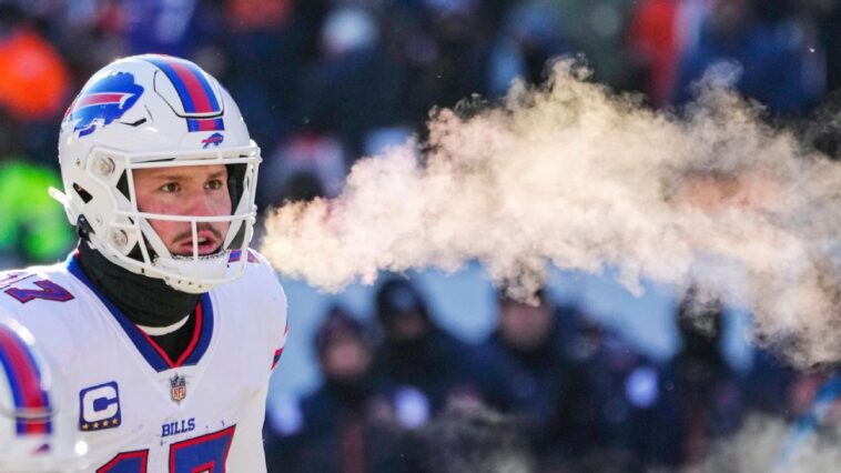 how-nfl-players-prepare-for-the-coldest-games-of-the-year