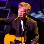 john-mellencamp-rips-modern-politicians-for-lacking-humility-and-respect