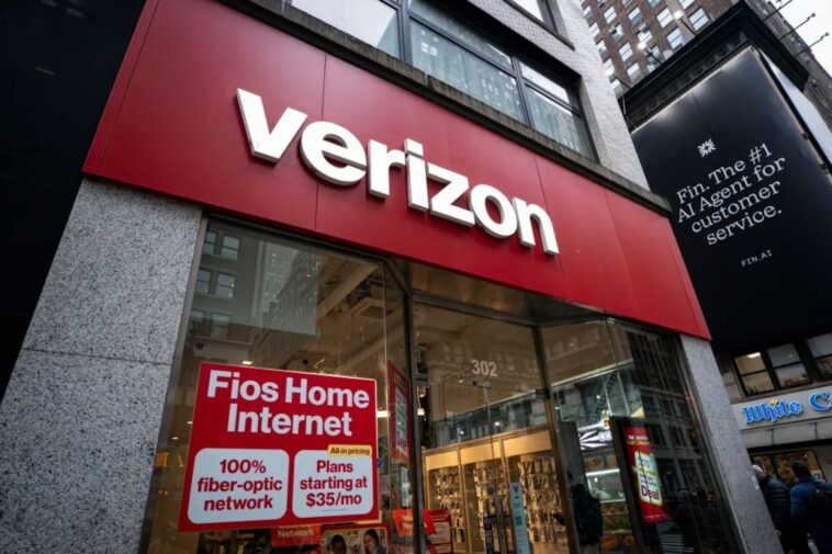 verizon-offers-‘pathetic’-$20-credit,-sparking-more-outrage-over-hours-long-outage:-‘are-you-kidding-me?’