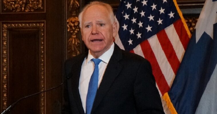 alarming-video:-furious-somali-men-pour-out-of-‘daycare’-and-accost-journalist-investigating-where-$2.25-million-in-grant-money-went