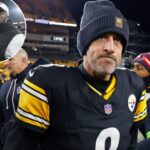aaron-rodgers’-tearful-response-to-mike-tomlin-after-coach-stepped-down