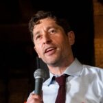 irony-alert:-pro-illegal-immigration-minneapolis-mayor-says-city-has-been-‘invaded’-by-ice-agents-who-don’t-share-local-‘values’