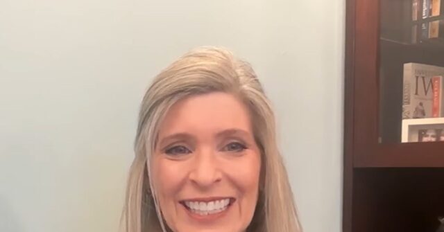 ernst:-democrats-must-choose-to-fund-ice-or-protect-‘convicted-rapists,-murderers,’-illegals