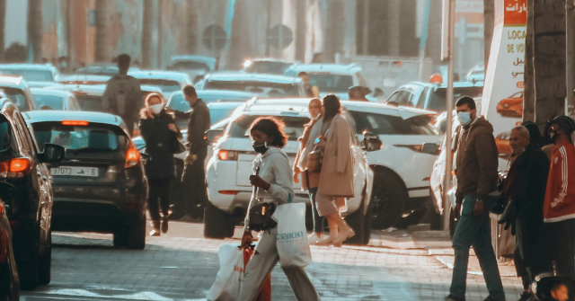 watch-—-florida-man-rescues-toddlers-from-busy-roadway:-‘well-done,-sir’