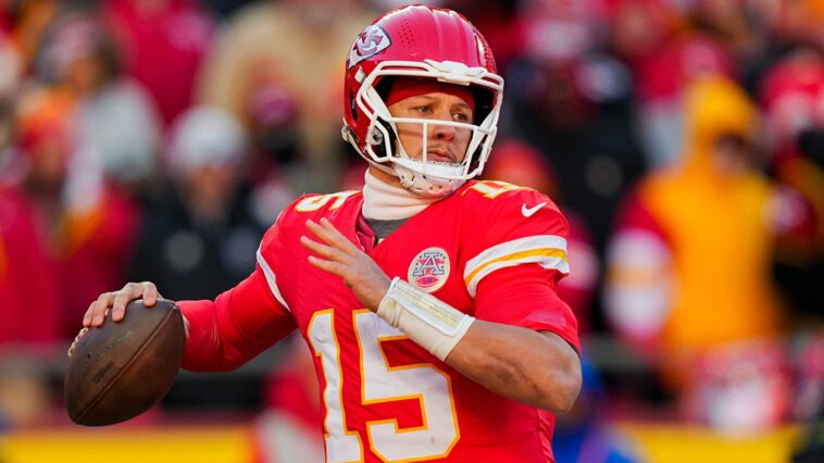 patrick-mahomes-says-he-has-to-be-held-back-from-pushing-so-hard-in-injury-rehab,-shares-hopes-for-week-1