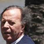julio-iglesias-denies-sexual-abuse-allegations,-calling-them-‘absolutely-untrue’