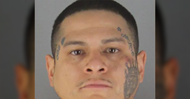 watch:-gang-member-arrested-after-allegedly-caught-on-video-stealing-weapons-from-fbi-vehicle