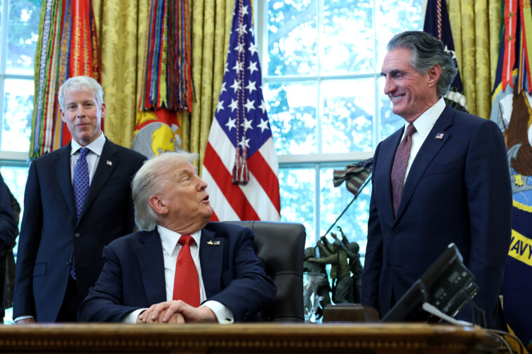 trump-and-governors-unveil-plan-to-fight-ai-electric-price-hikes-by-forcing-data-centers-to-generate-power