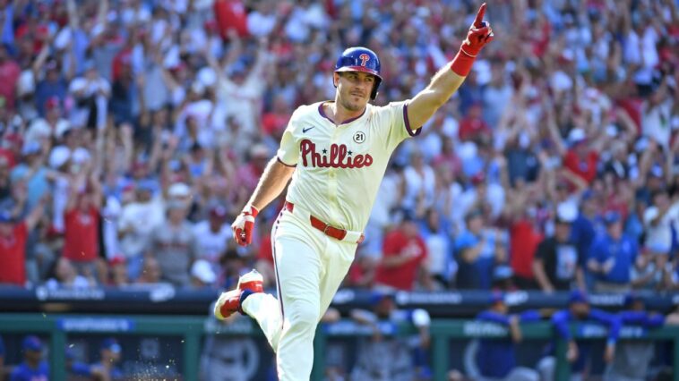reports:-realmuto-sticks-with-phils-on-$45m-deal