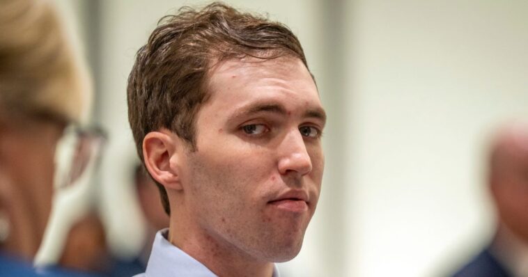 tyler-robinson-seeks-to-upend-case-by-getting-prosecutors-disqualified