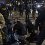 minnesota:-biden-appointed-judge’s-order-bans-feds-from-arresting-protesters
