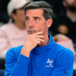 air-force-men’s-basketball-coach-suspended-indefinitely-pending-investigation-in-player-treatment