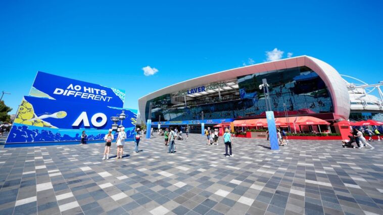 day-1-live-blog:-all-the-latest-news-and-action-from-melbourne