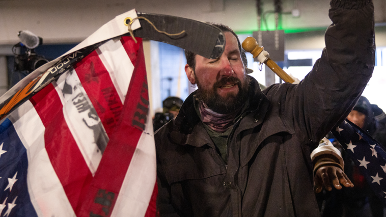 man-allegedly-assaulted-with-flagpole-by-minneapolis-anti-ice-agitators-in-violent-parking-garage-attack