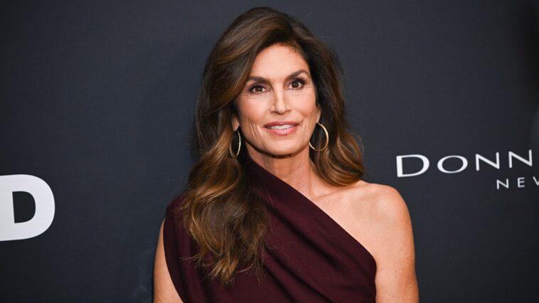 cindy-crawford-says-being-on-time-is-the-key-lesson-she-drilled-into-kaia-and-presley