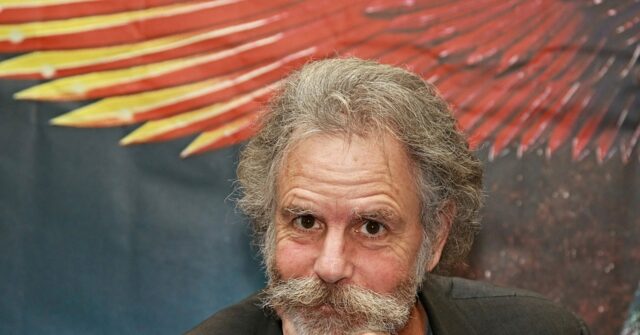 thousands-of-fans-celebrate-life-of-legendary-grateful-dead-guitarist-bob-weir-in-san-francisco