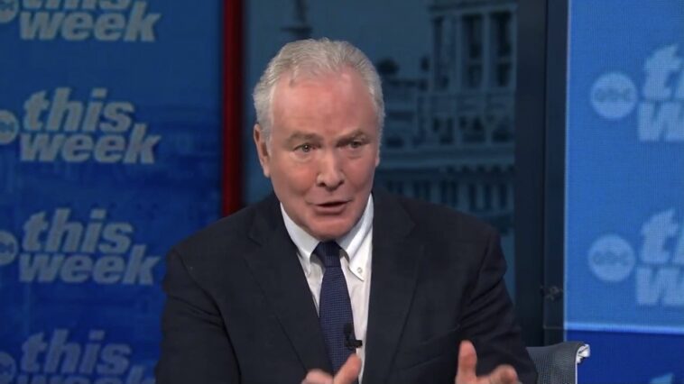 watch:-rachel-morin’s-senator-chris-van-hollen-calls-for-ice-to-be-defunded-–-says-illegals-pose-“no-public-threat-whatsoever”-and-“ice-agents-are-the-ones-breaking-the-law,-not-the-peaceful-protesters”