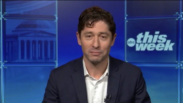wth?-“it’s-about-love,”-minneapolis-mayor-jacob-frey-says-of-violent-anti-ice-riots-while-he-defends-telling-ice-to-“get-the-f*ck-out-of-minneapolis”-–-“i-don’t-regret-it-at-all”-(video)