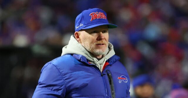 watch:-bills’-sean-mcdermott-unleashes-on-refs-after-controversial-call