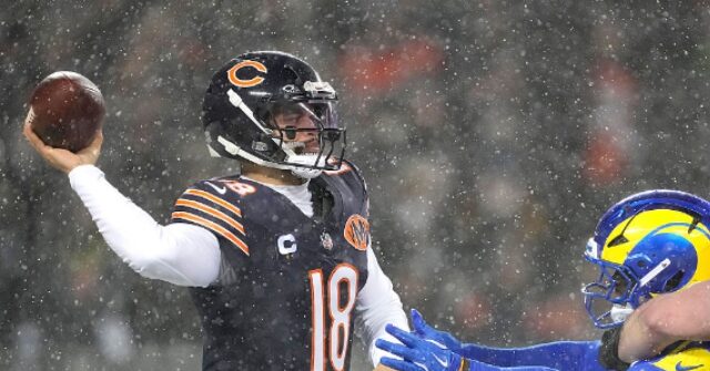 watch:-caleb-williams-completes-miraculous-touchdown-throw-to-force-overtime